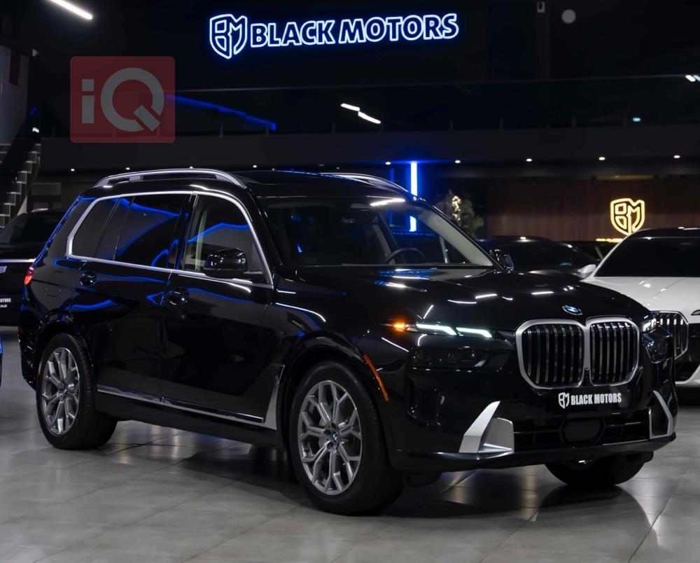 بی ئێم دەبڵیو X7